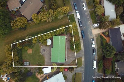 Photo of property in 22 Claverdon Drive, Massey, Auckland, 0614