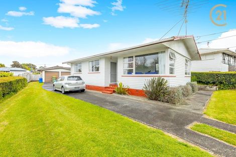 Photo of property in 65 Smiths Avenue, Papakura, 2110