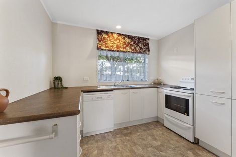 Photo of property in 15a Dennis Taylor Court, Paraparaumu, 5032