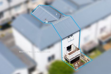 Photo of property in 3/4 Keeling Road, Henderson, Auckland, 0612