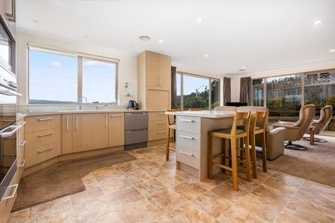 Photo of property in 9 Hollyford Place, Aotea, Porirua, 5024