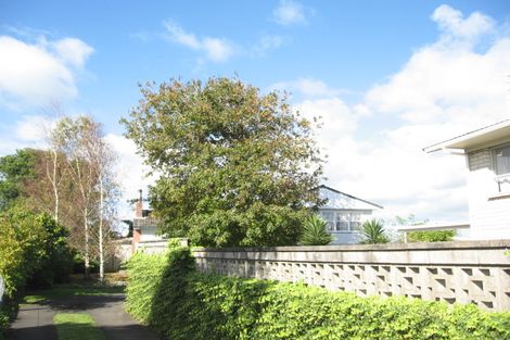 Photo of property in 44 Jade Avenue, Pakuranga Heights, Auckland, 2010