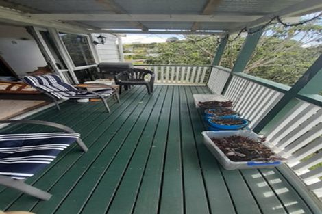 Photo of property in 31 Powells Road, Cable Bay, 0420