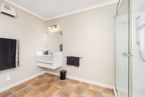 Photo of property in 32 Ursula Drive, Feilding, 4702