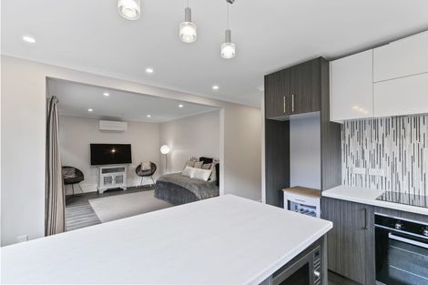 Photo of property in 38 Silverstream Road, Crofton Downs, Wellington, 6035