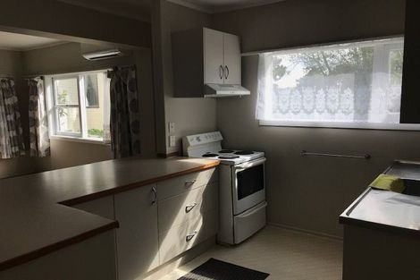 Photo of property in 1040 East Coast Road, Fairview Heights, Auckland, 0630