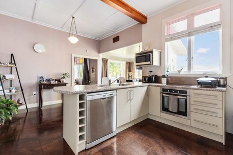 Photo of property in 72 Kenrick Street, Te Aroha, 3320