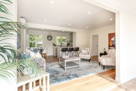Photo of property in 54 St Leonards Road, Kelston, Auckland, 0602