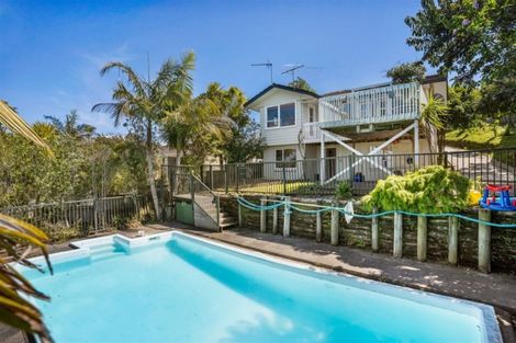 Photo of property in 4 Dunraven Place, Torbay, Auckland, 0630
