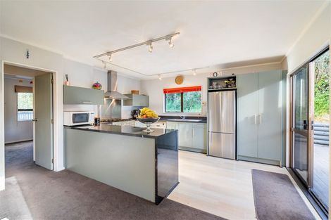 Photo of property in 32 Elmslie Road, Pinehaven, Upper Hutt, 5019