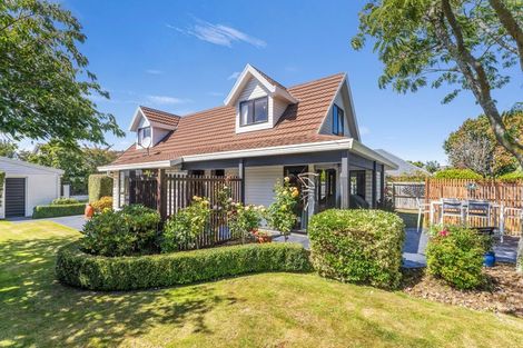 Photo of property in 10 Rowanwood Close, Halswell, Christchurch, 8025