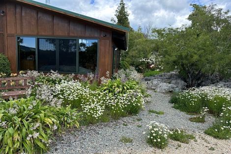 Photo of property in 10 Labyrinth Lane, Takaka, 7183