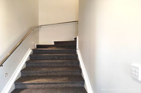 Photo of property in 4 Chatsworth Crescent, Pakuranga Heights, Auckland, 2010