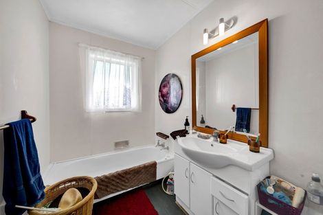 Photo of property in 36 Denby Road, Hawera, 4672