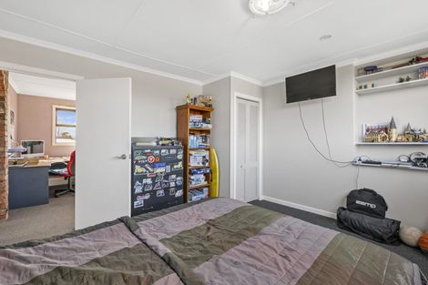 Photo of property in 16 Douglas Street, Hawera, 4610