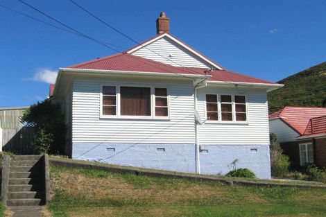 Photo of property in 17 Karamu Street, Ngaio, Wellington, 6035