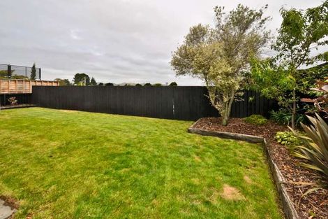 Photo of property in 2/261 Lake Terrace Road, Shirley, Christchurch, 8061