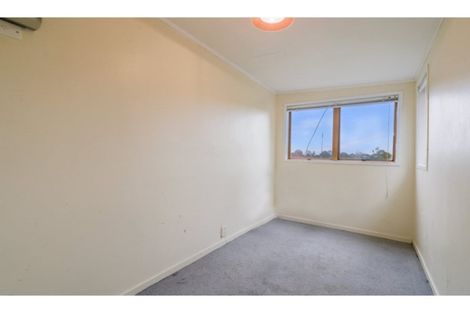 Photo of property in 9 Rangeview Road, Sunnyvale, Auckland, 0612
