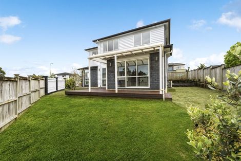 Photo of property in 79 San Valentino Drive, Henderson, Auckland, 0612