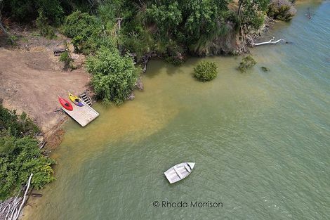 Photo of property in 530a Pahi Road, Pahi, Paparoa, 0571