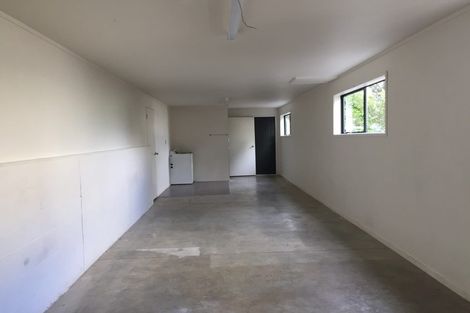 Photo of property in 302b Triangle Road, Massey, Auckland, 0614