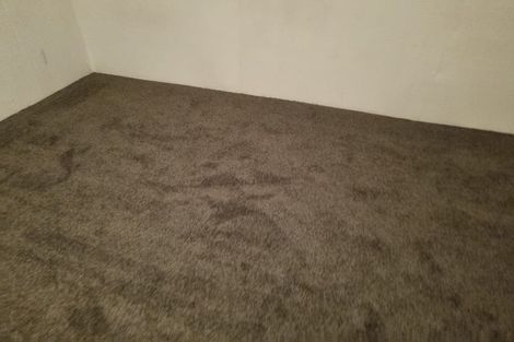 Photo of property in 102 Saddleback Rise, Murrays Bay, Auckland, 0630