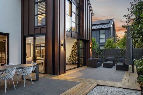 Photo of property in 20a Wroxton Terrace, Merivale, Christchurch, 8014