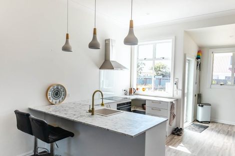 Photo of property in 105 Prince Albert Road, Saint Kilda, Dunedin, 9012