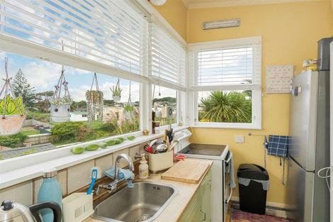 Photo of property in 72 Park Avenue, Waitarere Beach, Levin, 5510