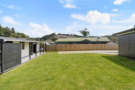 Photo of property in 109 Achilles Avenue, Whangamata, 3620