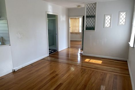 Photo of property in 141 Seabrook Avenue, New Lynn, Auckland, 0600
