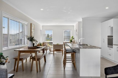 Photo of property in 28 Sabre Street, Papamoa Beach, Papamoa, 3118