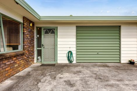 Photo of property in 2/219 Mangorei Road, Merrilands, New Plymouth, 4312