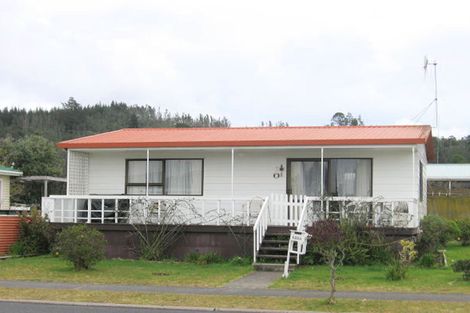 Photo of property in 122a Mayfair Avenue, Whangamata, 3620