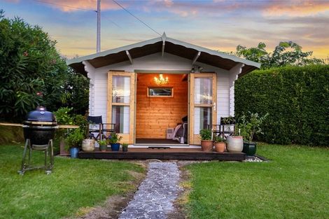 Photo of property in 2/23 Rawhiti Road, Manly, Whangaparaoa, 0930