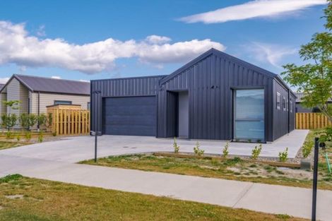 Photo of property in 26 Obelisk Street, Wanaka, 9305