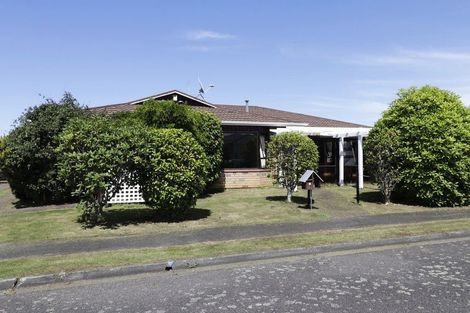 Photo of property in 12 Warwick Place, Springvale, Whanganui, 4501