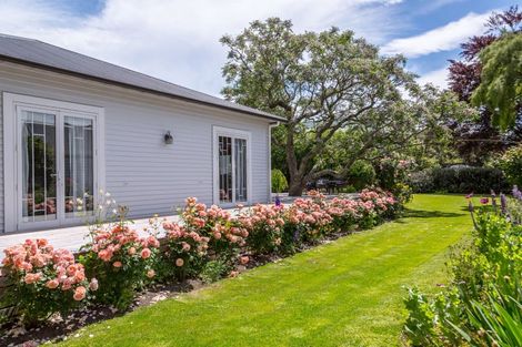 Photo of property in 16 Main Street, Greytown, 5712