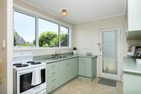 Photo of property in 1/92 Ngatai Road, Otumoetai, Tauranga, 3110