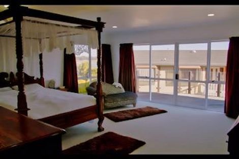 Photo of property in 8 Aztec Place, Conifer Grove, Takanini, 2112