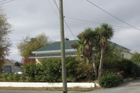 Photo of property in 32 Parsonage Road, Waimate, 7924