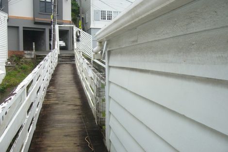 Photo of property in 19a Clifton Terrace, Kelburn, Wellington, 6012