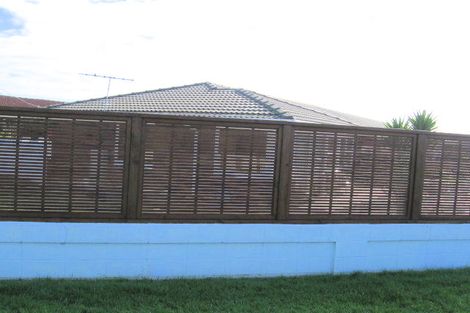 Photo of property in 2/2 The Link, Howick, Auckland, 2010