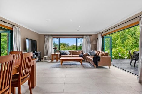 Photo of property in 305 Rapson Road, Kaukapakapa, 0871