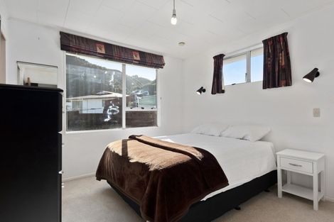 Photo of property in 176 California Drive, Totara Park, Upper Hutt, 5018