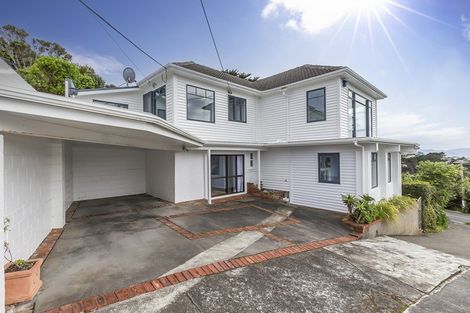 Photo of property in 77 Sidlaw Street, Strathmore Park, Wellington, 6022