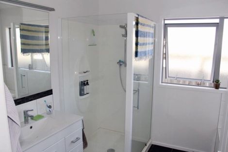 Photo of property in 10 Aquila Drive, Whitianga, 3510