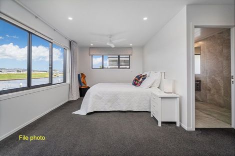 Photo of property in 20 Ngaroma Crescent, Whitianga, 3510