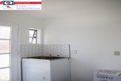 Photo of property in 1/9 Miraka Place, Birkenhead, Auckland, 0626