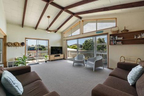 Photo of property in 207 Seaforth Road, Waihi Beach, 3611